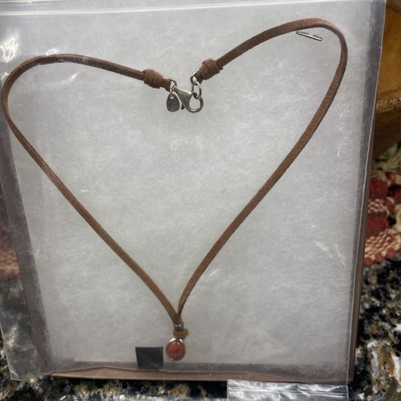 Silpada Coral Pendant/Wrapped in Sterling Silver with Faux Suede Necklace/Set - Picture 4 of 7